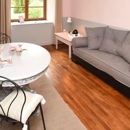 Konukevi La Correrie